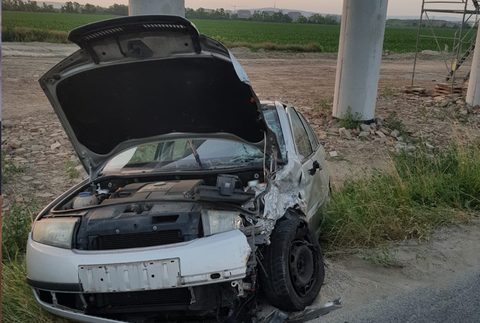 Pri nehode sa zrazili tri autá. Na mieste zasahovali záchranné zložky