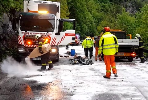 [multi] Nehoda pod Strečnom 477