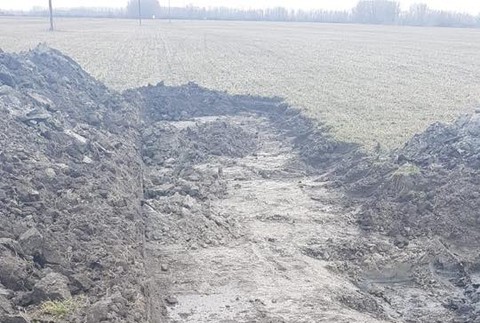 NAKA prehľadáva miesta tajných hrobov. Ide o obete mafiánskej skupiny