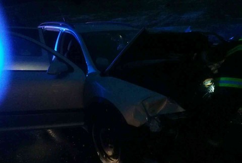 Tragická nehoda áut na Štedrý deň. Zraneniam podľahla jedna osoba