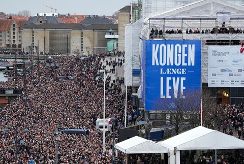 Denmark_Royal_Abdication984392