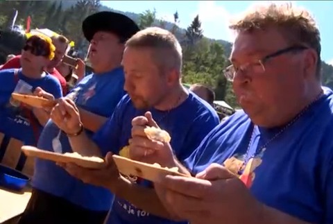 Súťaž v bryndzových haluškách 