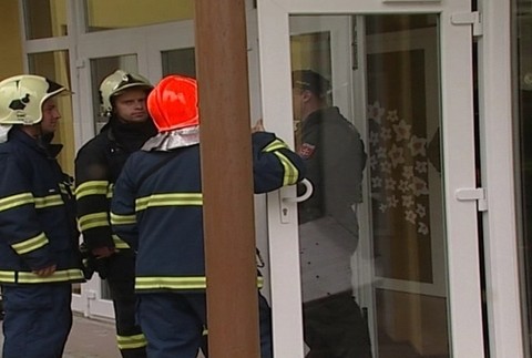 zakladna skola dvere, spissky stvrtok, zachranari