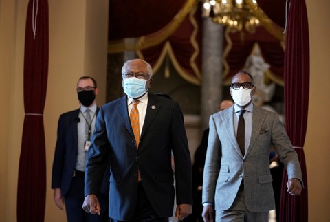 Kongres hlasuje o druhom Trumpovom impeachmente