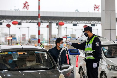 V Číne vybudujú nemocnicu pre ľudí nakazených koronavírusom. Stavbu ukončia vo februári
