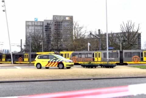 Útok v Holandsku. Muž strieľal v električke