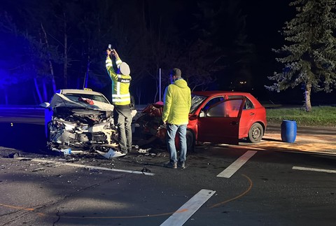 čelná zrážka taxikár SNV (1)