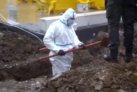 Pri stavbe rodinného domu objavili ľudskú lebku