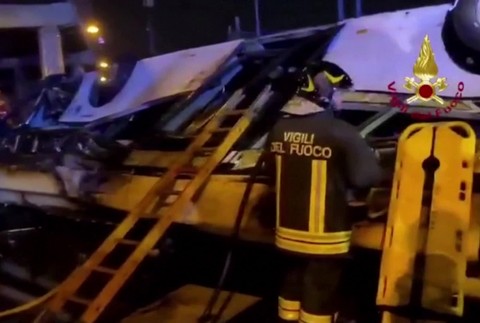 [multi] nehoda_benatky 6334