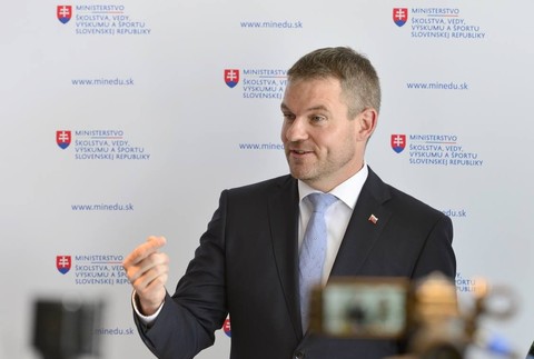 PEter Pellegrini, Martina Lubyová, ministerstvo školstva