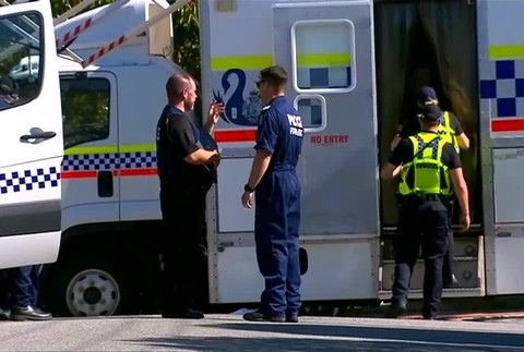 Mladík (24) zavraždil tri deti, ich matku a babku1390