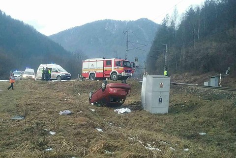 Dopravná nehoda vlaku a osobného vozidla