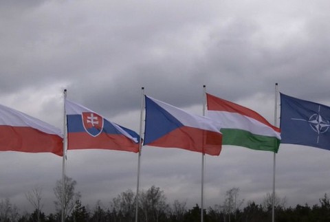 Zástavy krajín V4