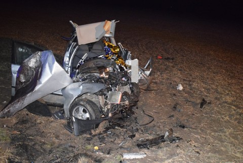 Z auta zostal len šrot