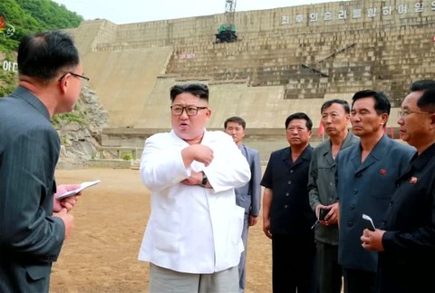 Kim Čong-un kontrola krajiny459