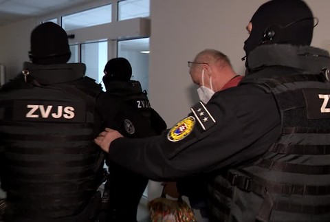 [multi] Súd Dorovci 10498