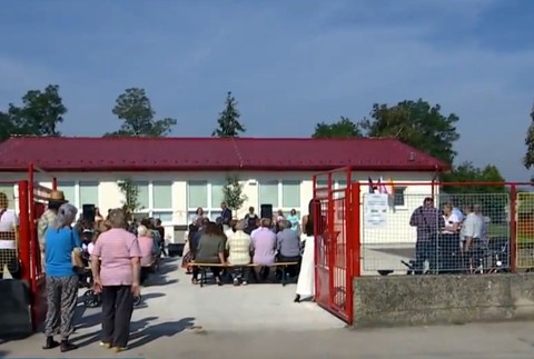 Dvojjazyčná škola