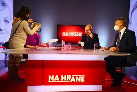 Pred vysielaním Na Hrane s Richardom Rašim a Richardom Sulíkom