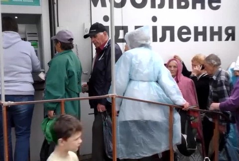 [multi] Redaktorka TV JOJ priamo v oblasti konfliktu na východe Ukrajiny. Bola svedkom života vo vojnovej zóne 682