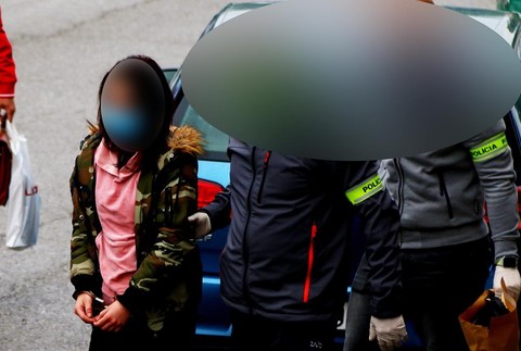 Žena  bodla svojho priateľa 2