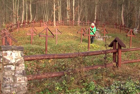 [multi] Cervene maky ludia 10396