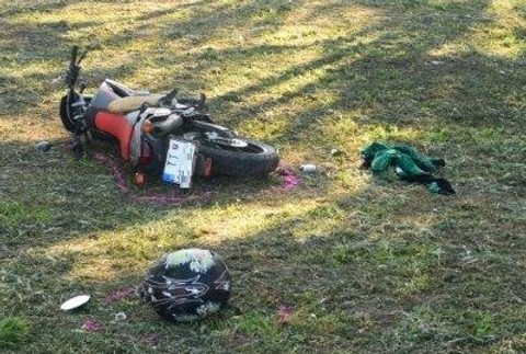 Požičaná motorka ho stála život.