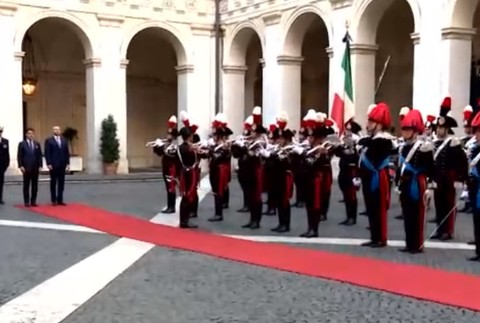 Pellegrini navštívil Taliansko. To sa zmieta vo veľkých ekonomických problémoch