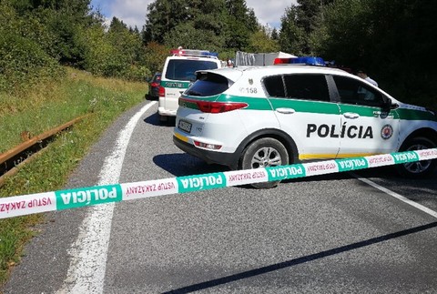 Vážna nehoda pri Liptovskom Mikuláši. Cestu museli uzavrieť