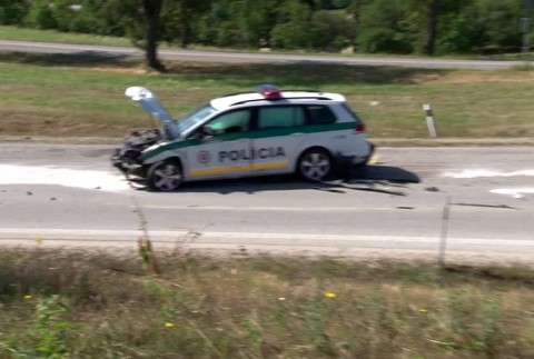 [multi] Dôchodca vošiel policajtom do cesty. V nemocnici bojoval o život, no zomrel 1991