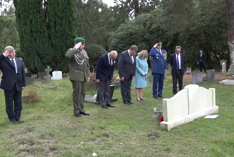 Pri hrobe Maríny Paulínyovej