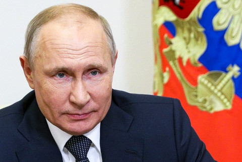 Putin počas telefonátu s ďalšími ruskými predstaviteľmi