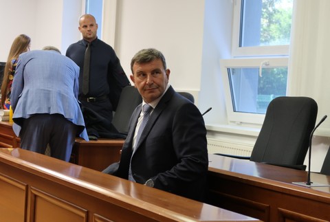 Pezinok ŠTS Peter Kažimír pojednávanie súd (4)