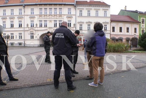 Brutálny útok v centre Banskej Bystrice: Mladú ženu dobodali nožom