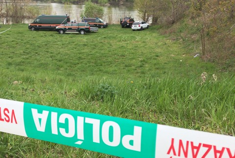 Potápači prehľadávali oblasť pri rieke v Kolárove