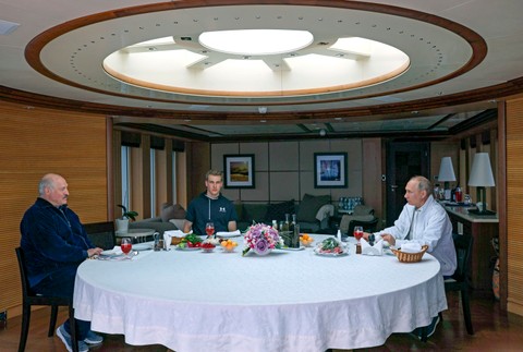 Lukašenko navštívil Putina