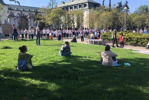 Protest pred vládou 