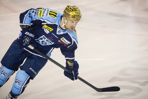 Jakub Ručkay v zlatej prilbe