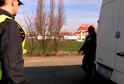 Rozsiahla razia na tržnici odhalila stovky kilogramov pokazeného mäsa