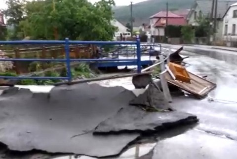 Záplavy v Pichniach.