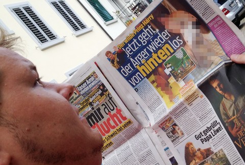 Noviny správa týždňa penis princ Harry nahý