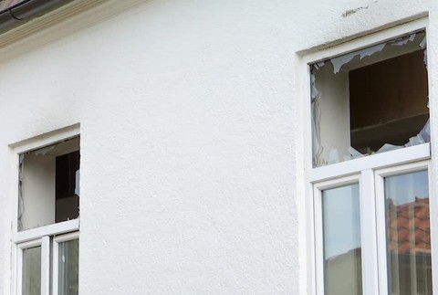 Bankomaty nechali explodovať. Dvaja muži úradovali aj v iných štátoch