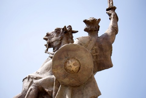 socha svatopluka, detail, nadvorie bratislavsky hrad bratislava