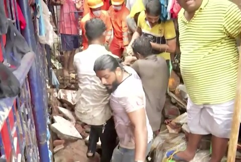 [multi] India Bombaj 3843