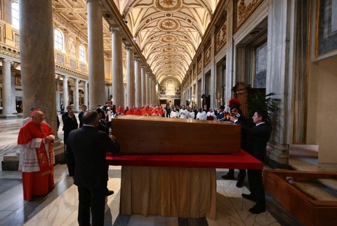 Vatican_Pope318062