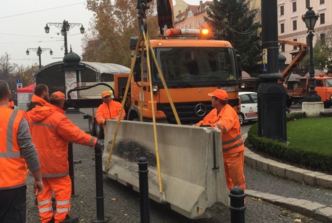 Betónové bariéry v Bratislave 2