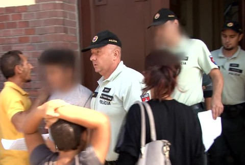 Štyria chlapci znásilnili 15-ročné dievča. Sudca rozhodol o ich väzbe5534