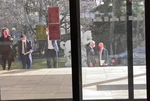 [multi] Stachura na vláde 4998