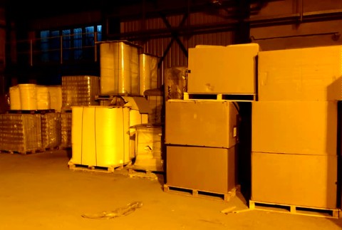 Rušná noc pre kriminalistov. Na troch miestach zadržali až 47 ľudí