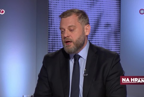 [multi] Na hrane 8508