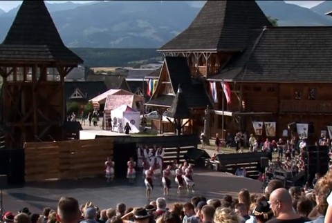 Pod Kriváňom sa stretlo vyše 1400 účinkujúcich. Folklórny festival oslavuje 65 rokov